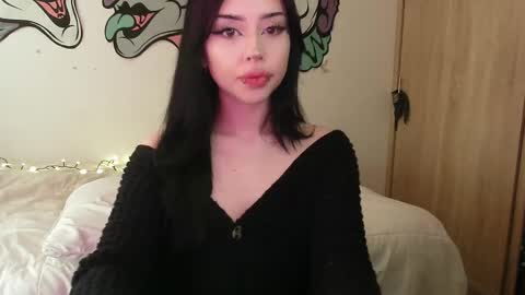 Valerie  April   online show from December 29, 6:38 pm