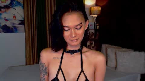 AdriannaFowks online show from February 4, 8:38 pm