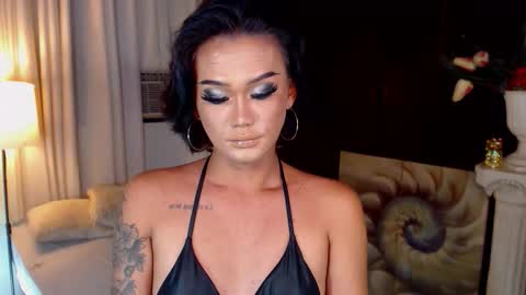 AdriannaFowks online show from March 17, 5:45 am