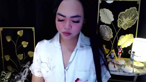 Trina online show from March 30, 11:43 am