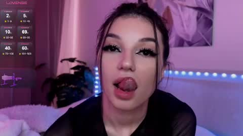 Veronica online show from July 28, 2:13 pm