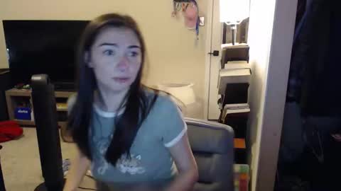 luvrxstarx online show from February 7, 4:37 am