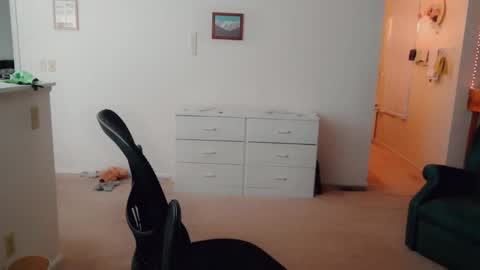 Britney online show from December 21, 6:25 pm