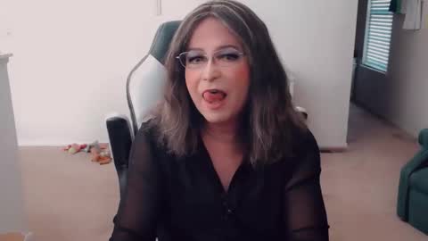 Britney online show from October 17, 5:06 pm