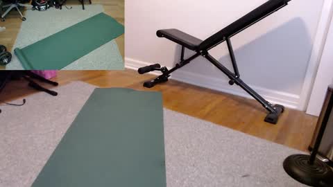 Snapshot of luvshonitoff chatting on January 14, 2:08 am Jim Bo online show from January 14, 2:08 am