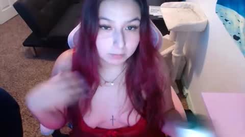 luvvespie online show from November 17, 12:24 am