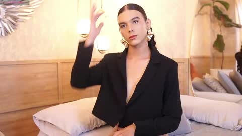 Luxa  online show from April 20, 12:52 pm