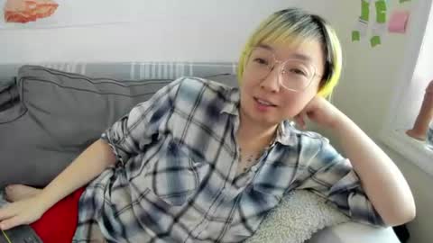 LuxGray online show from June 8, 7:37 pm