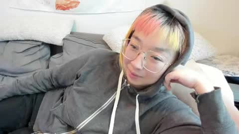 LuxGray online show from December 9, 6:14 pm