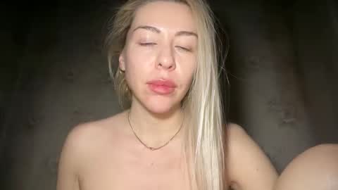 LuxSonyaStar online show from March 6, 8:19 pm