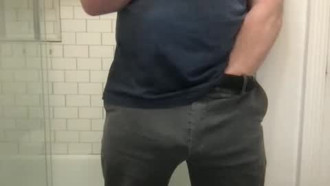 lvguynextdoor440656 online show from February 11, 3:10 am