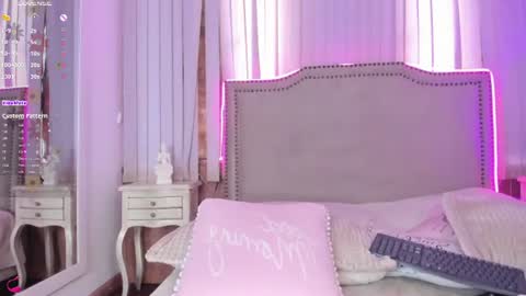 lya_brown online show from July 28, 6:20 pm