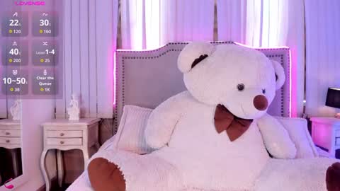 lya_brown online show from July 3, 12:43 pm