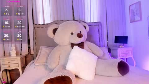 lya_brown online show from July 2, 12:32 pm