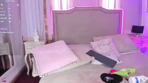 lya_brown online show from July 28, 3:21 pm