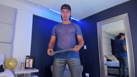 Lycan online show from June 13, 3:06 am