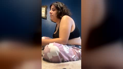 lydiasheer online show from June 4, 4:46 pm