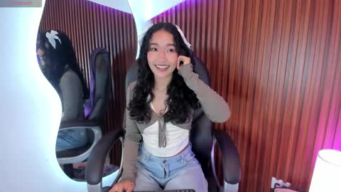 Snapshot of lyhana_lee chatting on September 28, 12:47 pm Lyhana Lee online show from September 28, 12:47 pm