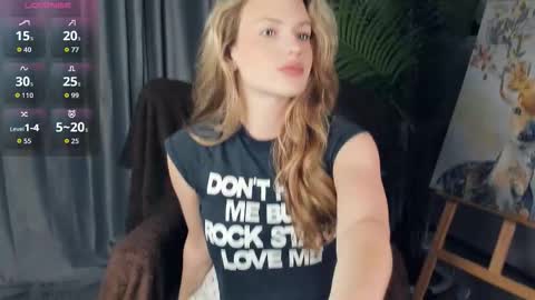 simply Eliza  online show from October 27, 2:17 pm