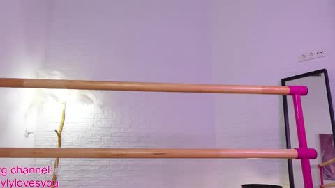 Lyly   online show from September 15, 5:31 am