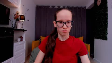 Snapshot of lynettebails chatting on February 26, 7:21 pm Sara online show from February 26, 7:21 pm