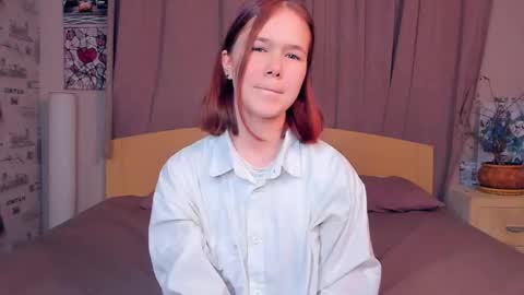 Cozy Lynns room online show from November 24, 8:46 am