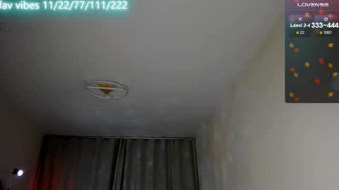 lynne_dawson online show from October 24, 7:58 pm