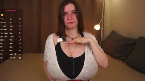 Lola online show from April 16, 9:04 pm