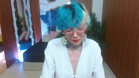 lyra_tay online show from April 8, 7:39 pm