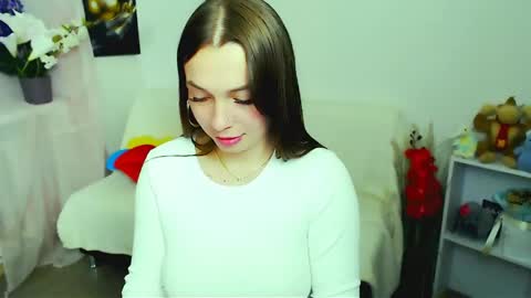 Vikki online show from May 15, 5:31 pm