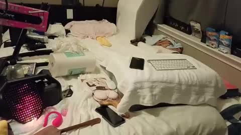 mac1119 online show from December 2, 7:40 am