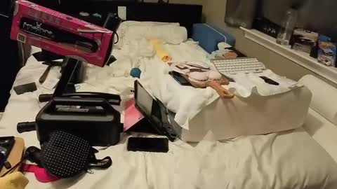 mac1119 online show from November 18, 7:11 am