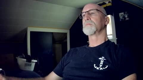mac8181 online show from August 9, 10:31 am