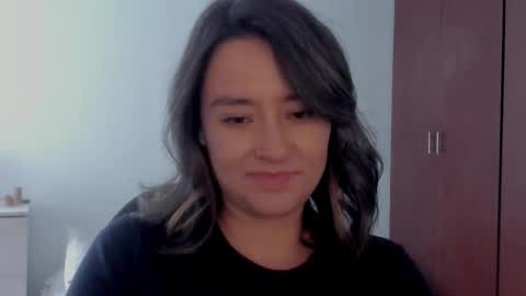 Maca online show from November 25, 5:12 pm