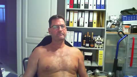macfly67 online show from July 17, 7:05 pm