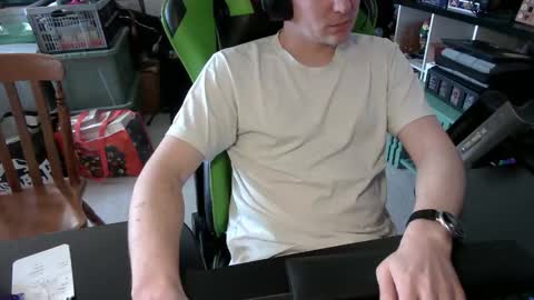 macgargan69 online show from March 21, 5:06 pm