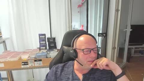 Andy online show from February 13, 3:59 pm