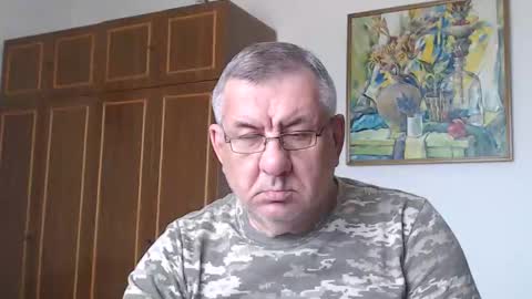 Macho online show from April 17, 12:07 pm