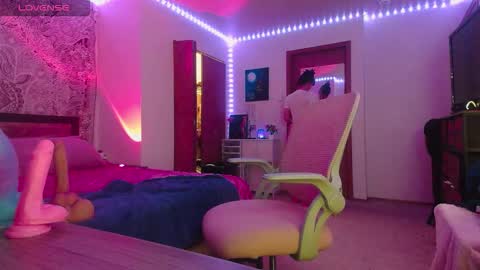 maciimayy online show from March 7, 2:00 am