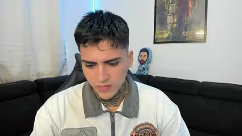 Snapshot of mad_maxxx1 chatting on March 6, 1:57 pm max online show from March 6, 1:57 pm