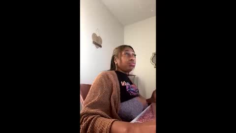 madam_glam online show from February 24, 2:09 pm