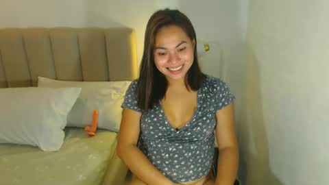 Ivy online show from June 18, 9:14 am