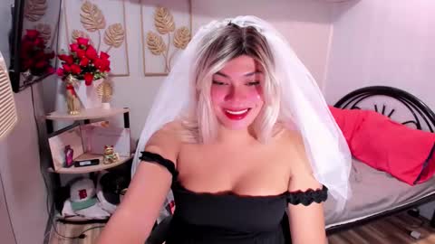 Ivy online show from December 3, 9:54 am