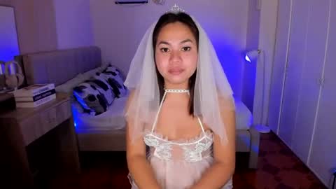 Ivy online show from July 24, 6:43 am