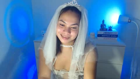 Ivy online show from July 6, 10:56 am