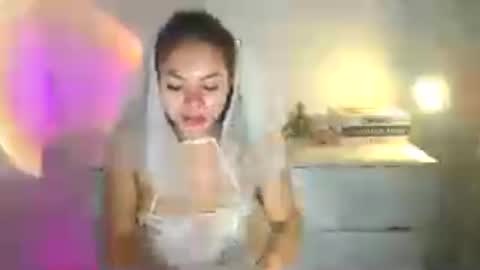 Ivy online show from July 13, 6:17 am