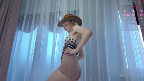 Fiona online show from April 9, 4:49 am