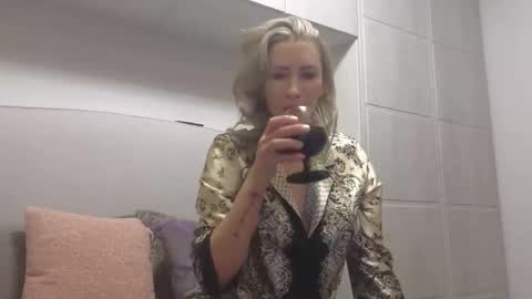 Maddalena online show from February 2, 9:11 pm