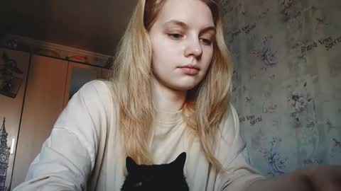 Emma online show from March 3, 7:26 am