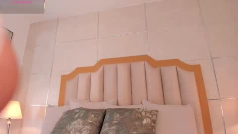    online show from November 18, 11:15 pm